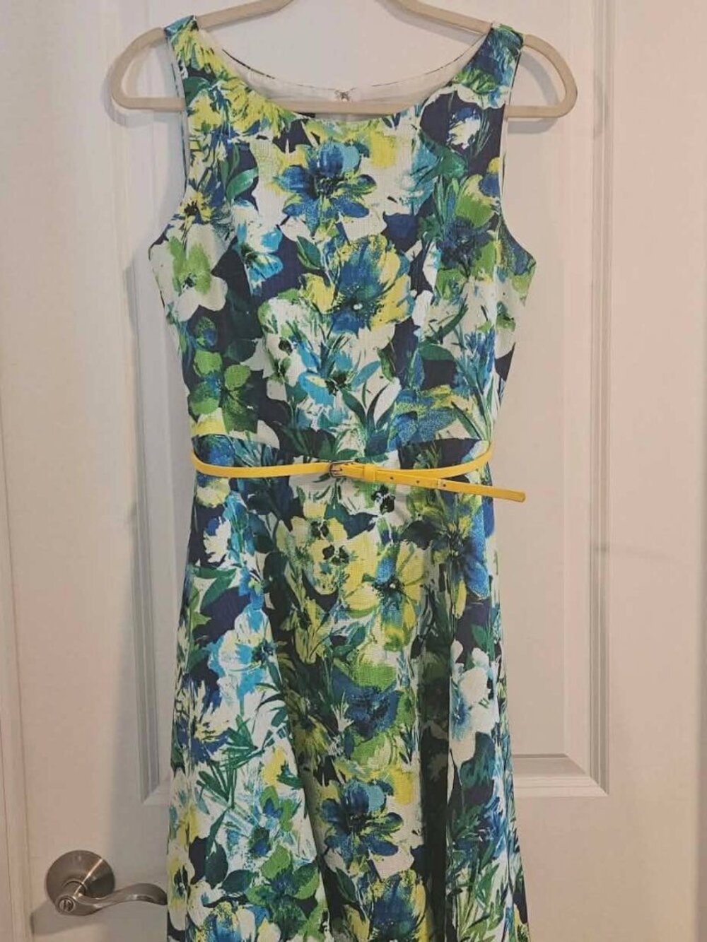 Black Label by Evan-Picone Floral Fit&Flare Dress Sz 8 Blue Green Yellow Belted